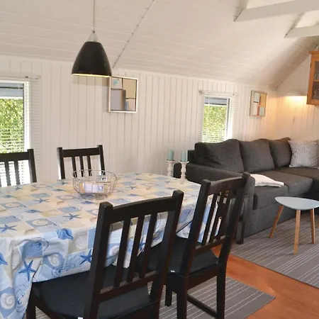 別荘 Two-bedroom Holiday In *